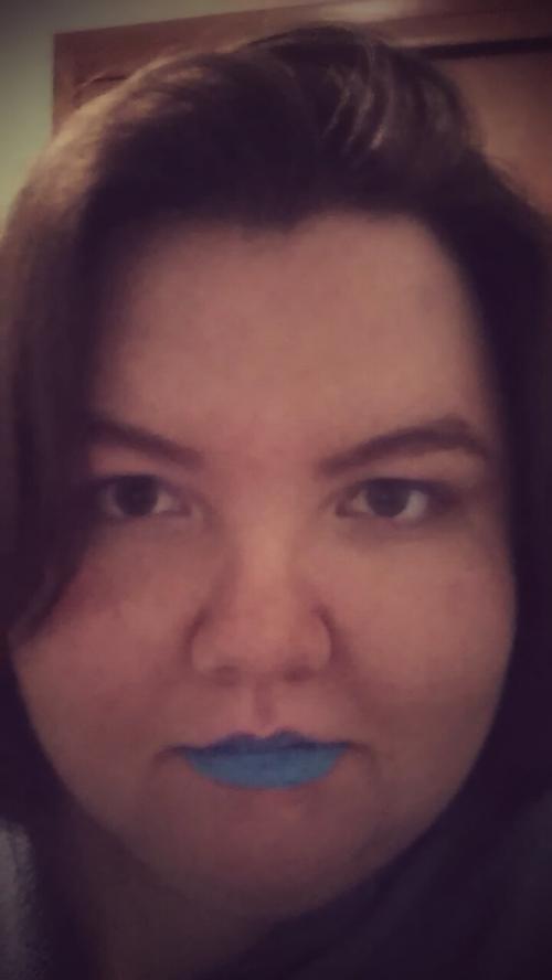 <img500*888:stuff/blue_lips_oddly_satisfying_.jpg>