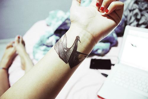 <img0*333:stuff/paper_tattoo.jpg>