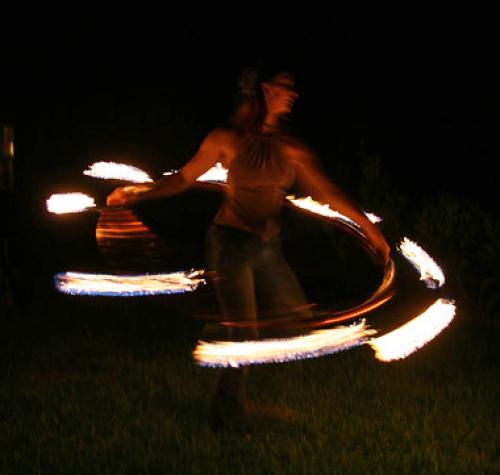 <img500*0:stuff/z/1621/Sasha%2527s%2520Fire%2520Hoop/gighoop17.jpg>