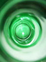 <img0*250:stuff/z/45440/AshleyzPhotoz/green_bottle.png>